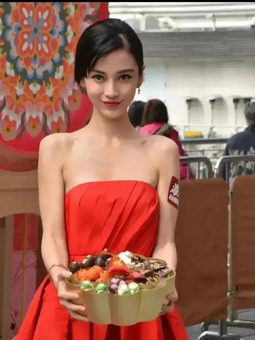 娱乐圈吃瓜大爆料殷桃,娱乐圈风云再起，揭秘女神背后的惊人真相